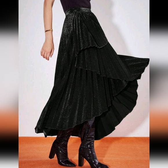 BLACK SILVER METALLIC PLEATED DRAPED A-LINE SKIRT - Picture 1 of 5